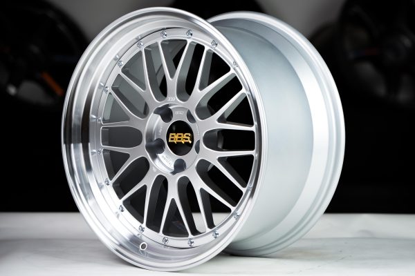 BBS LM - 19x10" 5x114.3 +22 - Diamond Silver finish wheel set - Image 3