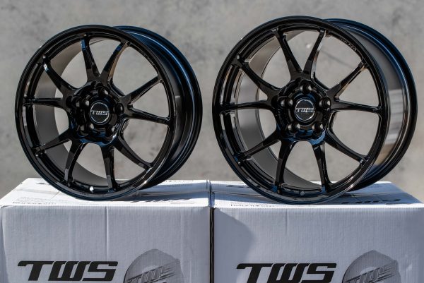 TWS T66-F - Exige Special Edition - 17x7.5 +26 5x110 / 18x10" +32 5x114.3 pcd - Staggered wheel set - Gloss Black