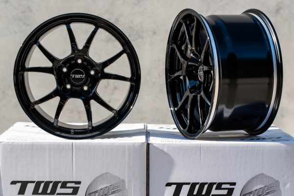 TWS T66-F - Exige Special Edition - 17x7.5 +26 5x110 / 18x10" +32 5x114.3 pcd - Staggered wheel set - Gloss Black - Image 5